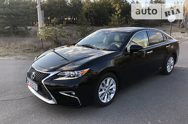Седан Lexus ES 2013 в 