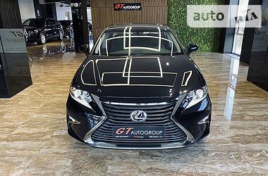 Седан Lexus ES 2017 в Киеве