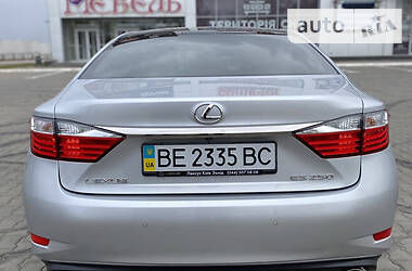 Седан Lexus ES 2012 в Николаеве