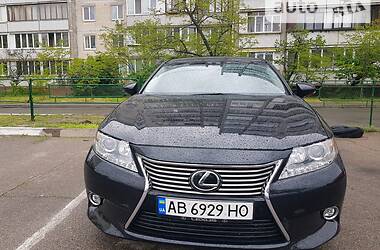 Седан Lexus ES 2015 в Киеве