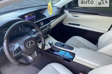 Седан Lexus ES 2017 в Умани