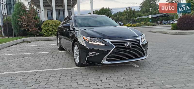 Седан Lexus ES 2017 в Хмельницькому