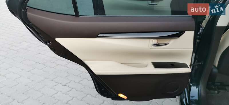 Седан Lexus ES 2017 в Хмельницькому