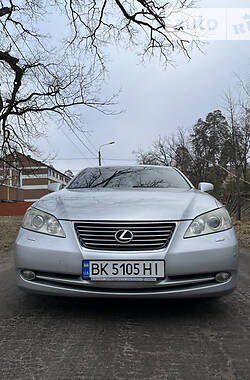 Седан Lexus ES 2007 в Киеве