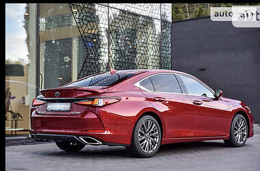 Седан Lexus ES 2019 в Одессе