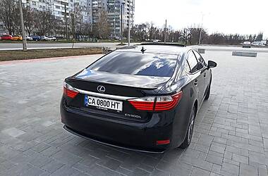 Седан Lexus ES 2013 в Черкассах