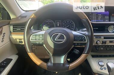 Седан Lexus ES 2017 в Полтаві