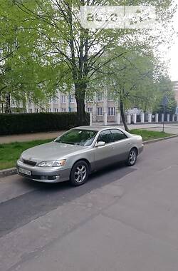 Седан Lexus ES 1999 в Львове