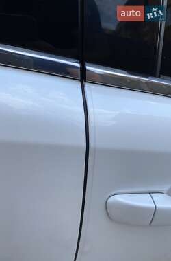 Седан Lexus ES 2014 в Києві