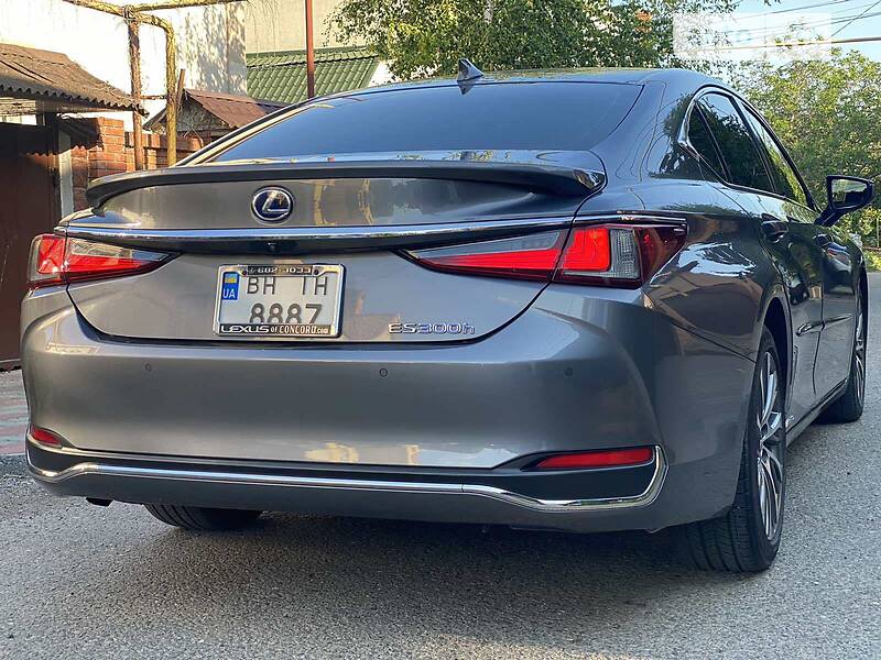Lexus ES