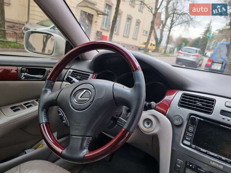 Седан Lexus ES 2003 в Одессе