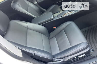Седан Lexus ES 2017 в Запорожье
