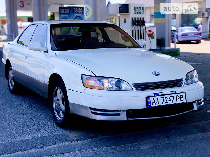 Седан Lexus ES 1992 в Киеве