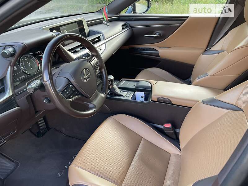 Седан Lexus ES 2019 в Києві