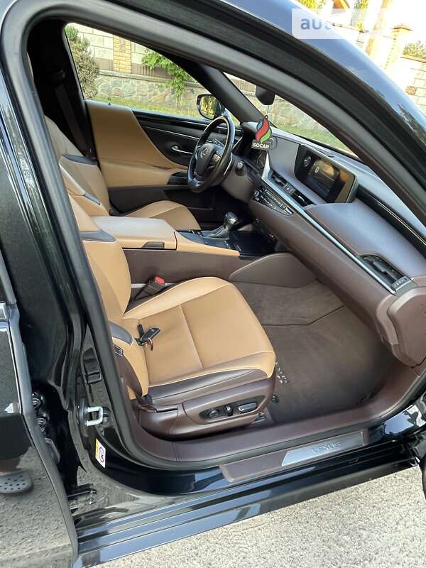 Седан Lexus ES 2019 в Києві