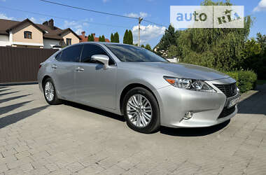 Седан Lexus ES 2013 в 