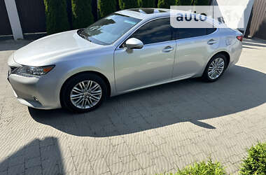 Седан Lexus ES 2013 в 