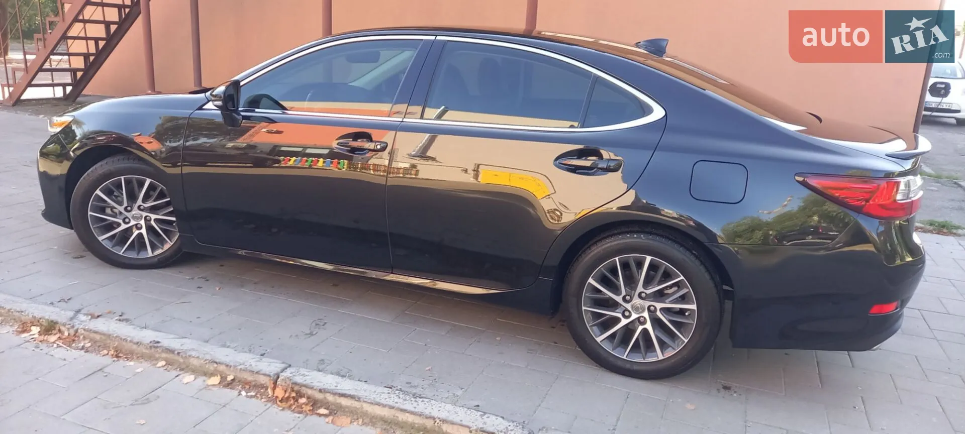 2016 Lexus ES - мініатюра 16