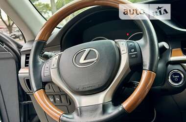 Седан Lexus ES 2013 в Одессе