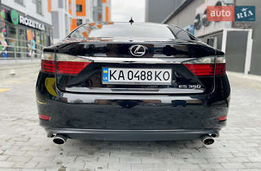 Седан Lexus ES 2013 в Вараше