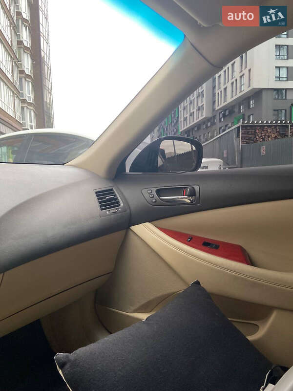Седан Lexus ES 2007 в Новом Роздоле