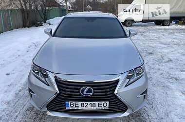 Седан Lexus ES 2018 в Прилуках