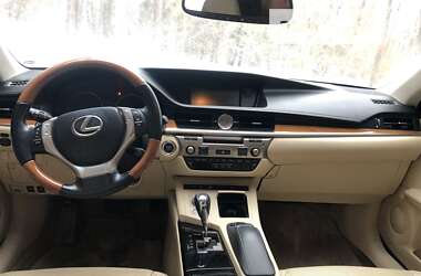 Седан Lexus ES 2013 в Черкассах