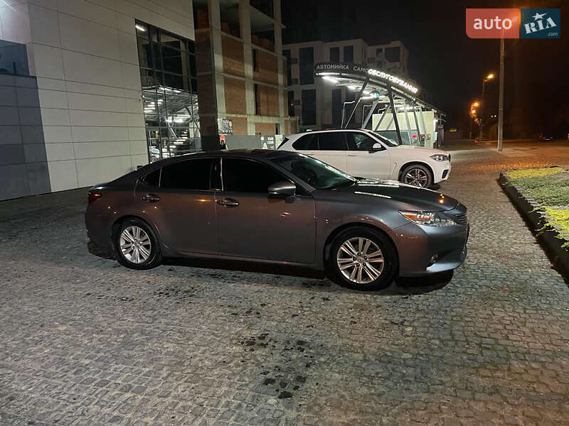Lexus ES 2015