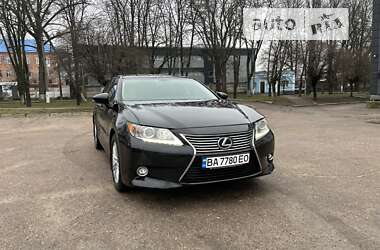 Седан Lexus ES 2014 в Кропивницком