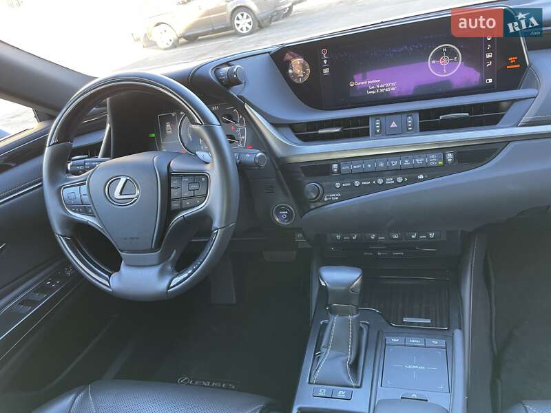 Седан Lexus ES 2018 в Одессе