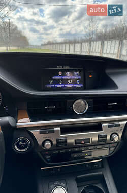 Седан Lexus ES 2014 в Днепре