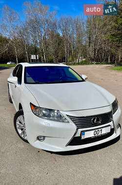 Седан Lexus ES 2013 в Кропивницком