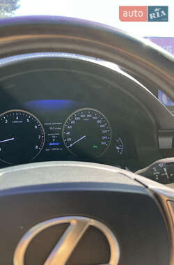 Седан Lexus ES 2013 в Кропивницком