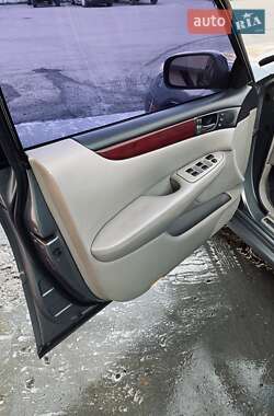 Седан Lexus ES 2004 в Харькове