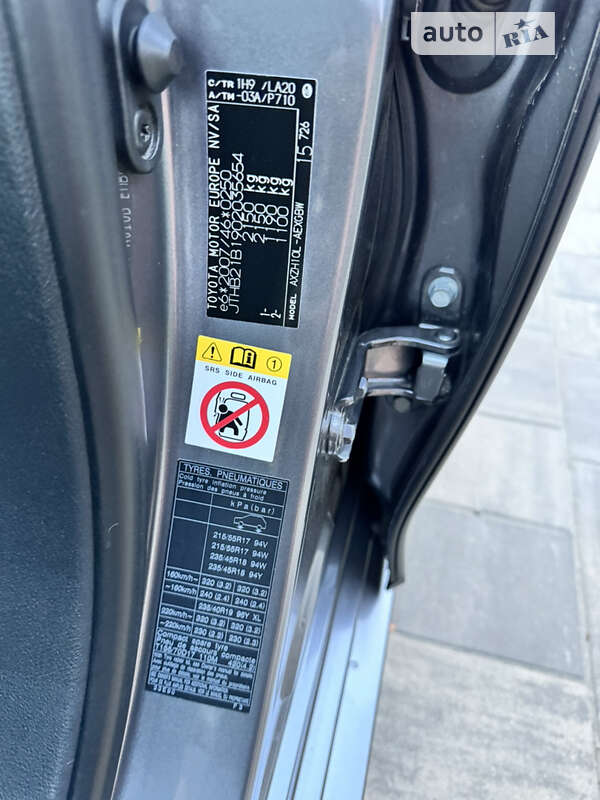 Седан Lexus ES 2019 в Ізмаїлі