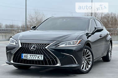 Седан Lexus ES 2022 в Киеве