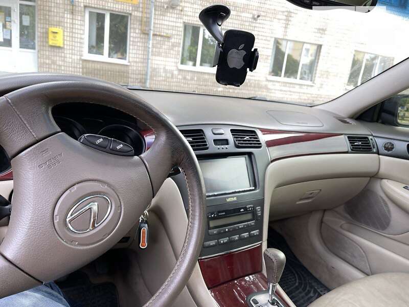 Седан Lexus ES 2002 в Дунаевцах