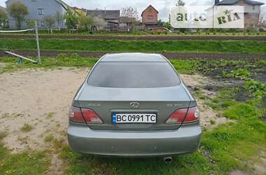 Седан Lexus ES 2003 в Львове