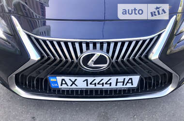 Седан Lexus ES 2019 в Харькове