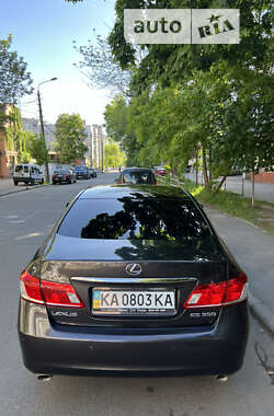 Седан Lexus ES 2010 в Киеве