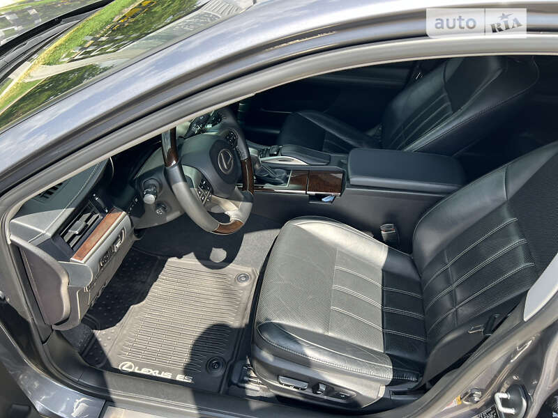 Седан Lexus ES 2018 в Кропивницком фото 22 Седан Lexus ES 2018 в Кропивницком