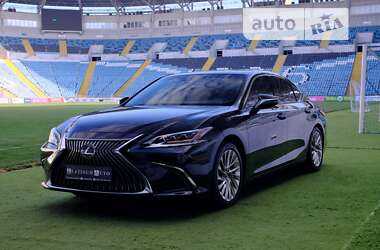 Седан Lexus ES 2019 в Одесі