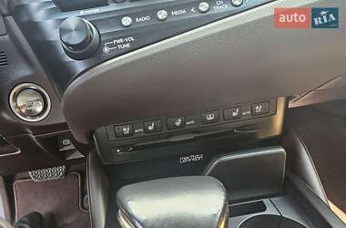 Седан Lexus ES 2018 в Ровно