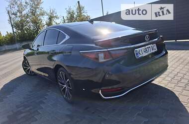 Седан Lexus ES 2023 в Белой Церкви