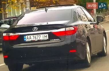 Седан Lexus ES 2014 в Киеве