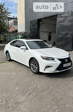 Седан Lexus ES 2014 в Києві