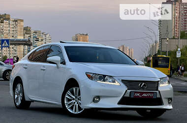 Седан Lexus ES 2014 в Києві