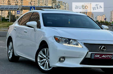 Седан Lexus ES 2014 в Києві