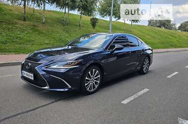 Седан Lexus ES 2021 в Києві