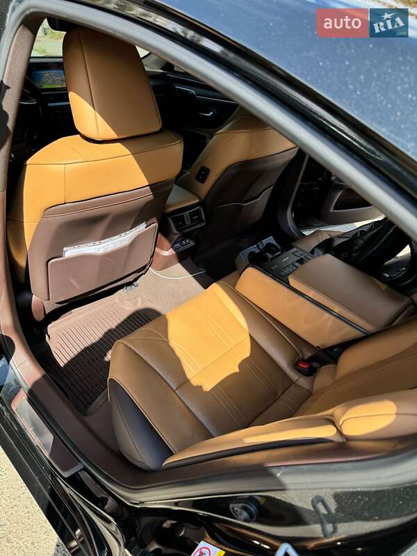 Седан Lexus ES 2019 в Миколаєві фото 17 Седан Lexus ES 2019 в Миколаєві